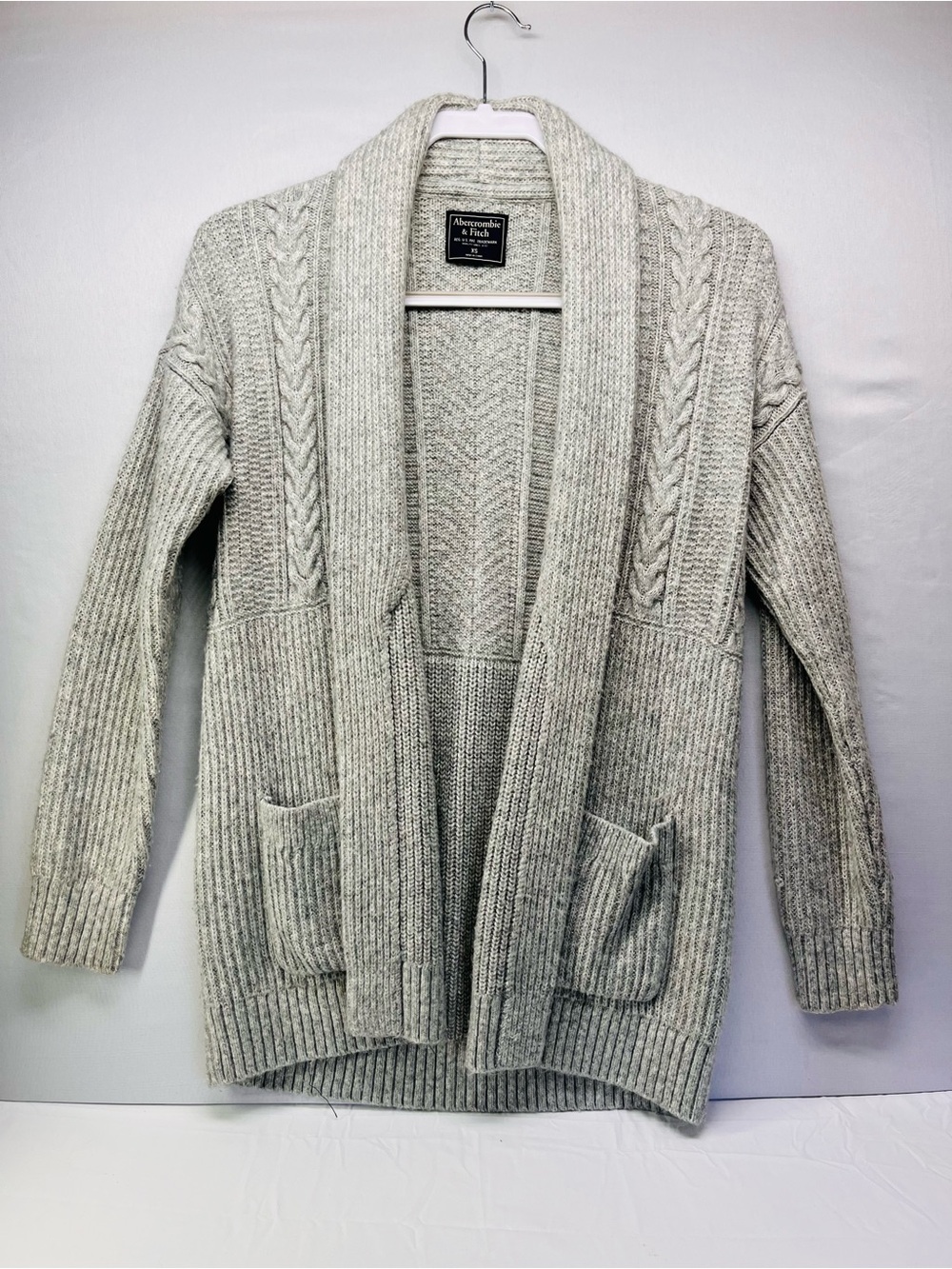 Abercrombie &‎ Fitch Heather Light Gray Cable Knit Open Cardigan